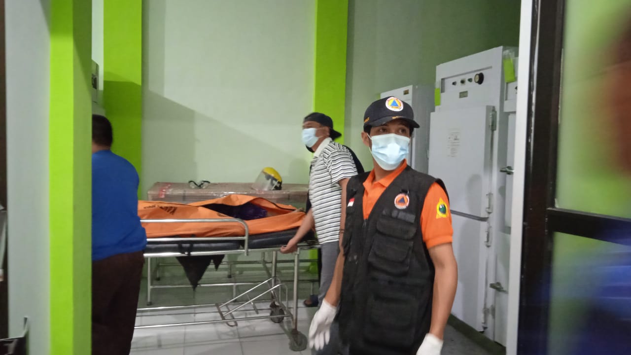 LAPORAN PENANGANAN KEJADIAN POHON TUMBANG